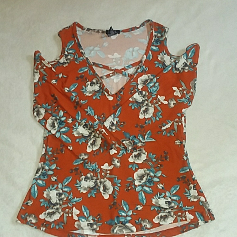 Rue21 Top